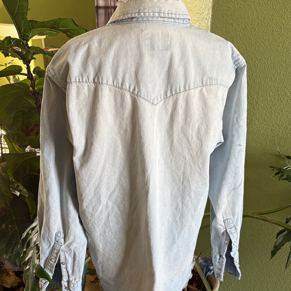 Wrangler Light Blue Denim Shirt - Picture 2 of 3